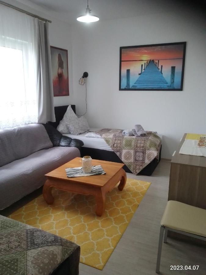 Am Bahnhof Apartment Werneuchen Luaran gambar