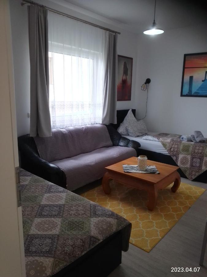 Am Bahnhof Apartment Werneuchen Luaran gambar