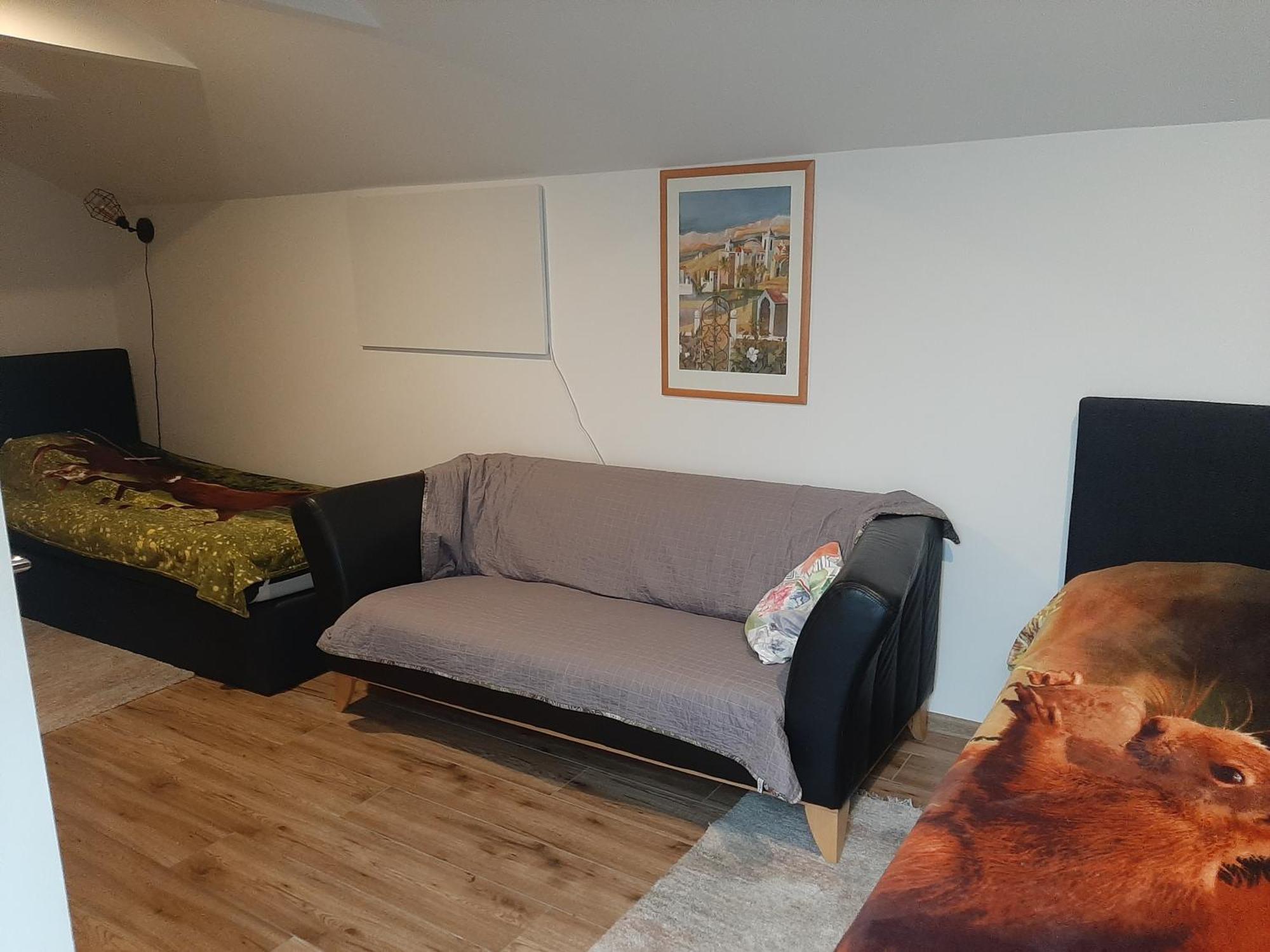 Am Bahnhof Apartment Werneuchen Bilik gambar